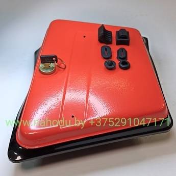 Бардачок правый для мотоцикла ИЖ Планета,Юпитер в сборе (с крышкой и замком)